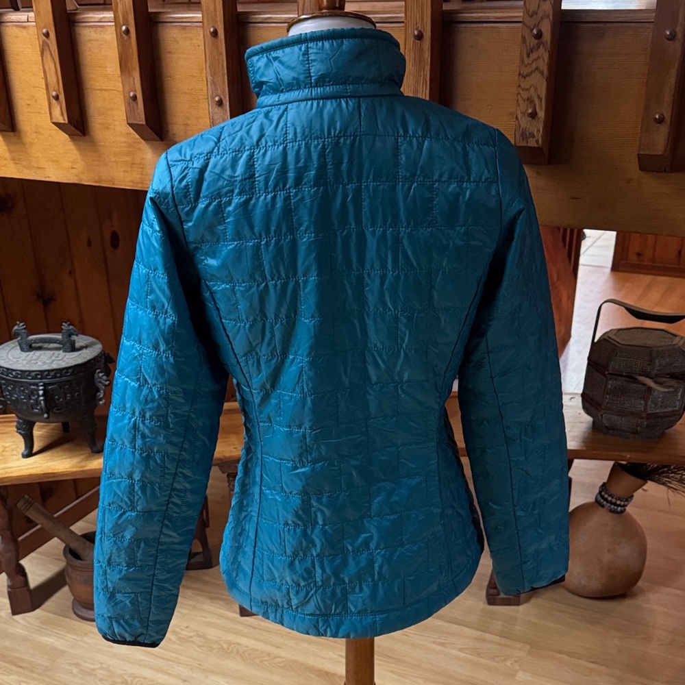 Patagonia size Small S Women's Teal Puffer Jacket - Picture 7 of 11